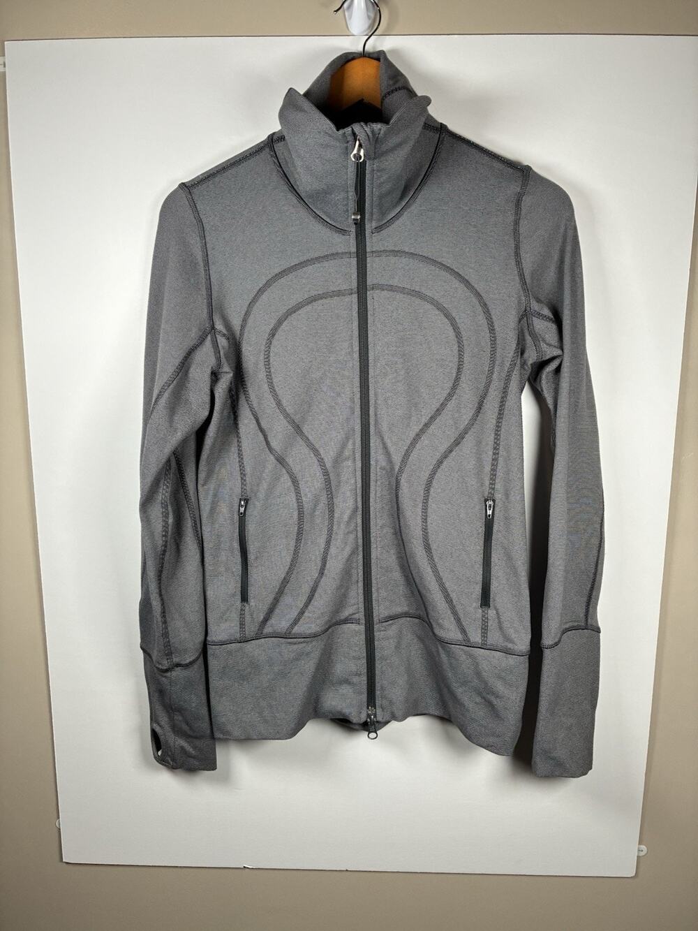 Lululemon In Stride Jacket 8 Grey Luon Full Zip Athletic Thumbholes Define